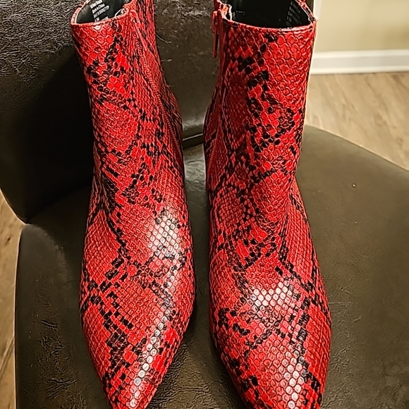 Booties - Picture 4 of 4